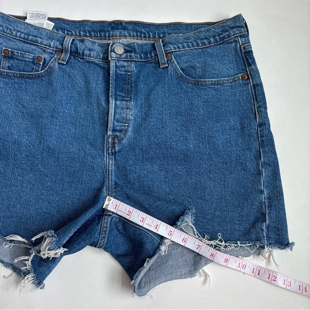 Levi's 501 High Rise Buttonfly Frayed Hem Blue Denim Jean Shorts Size 16W